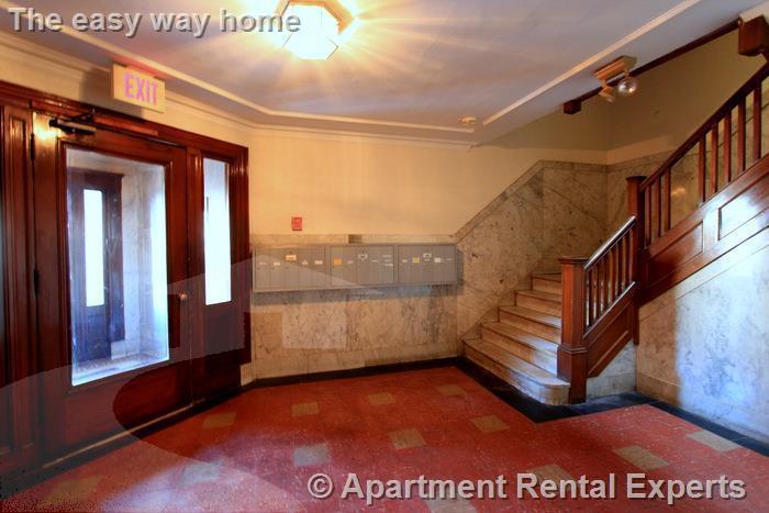 172 Maple St, Malden Center