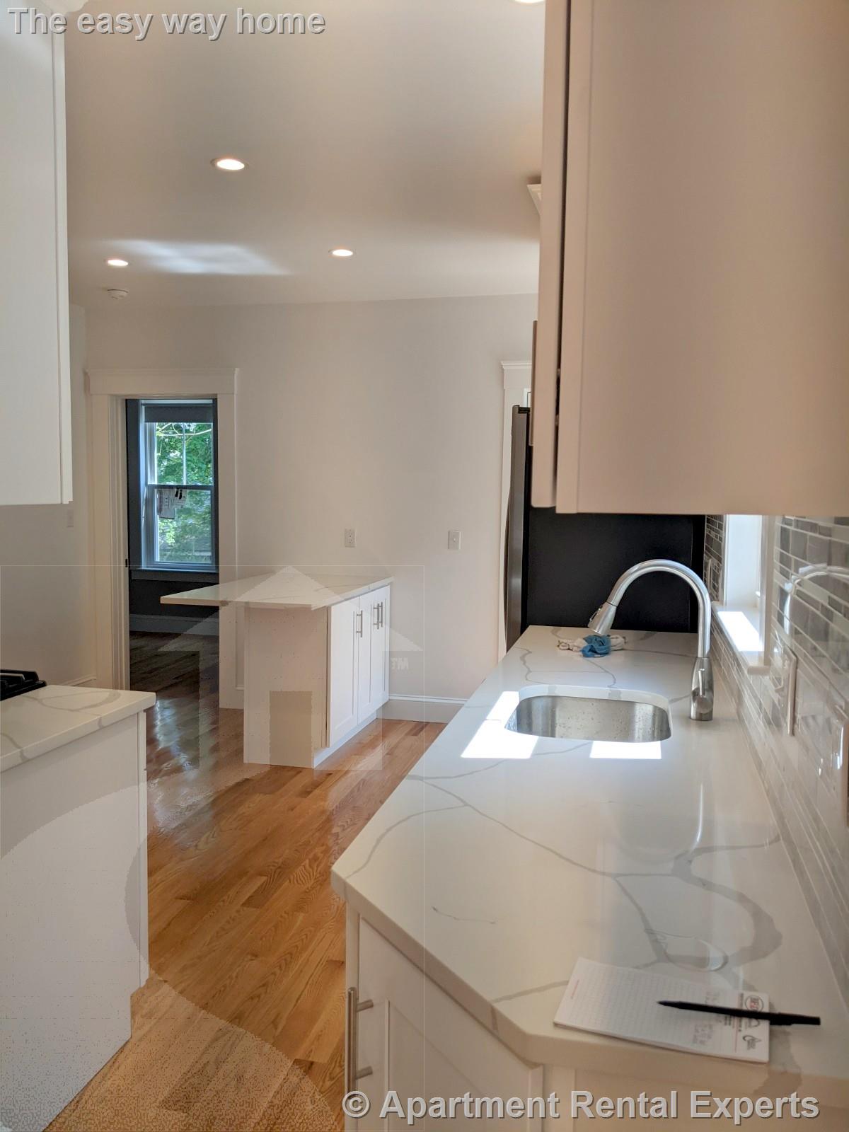 502 Main St, Magoun Square