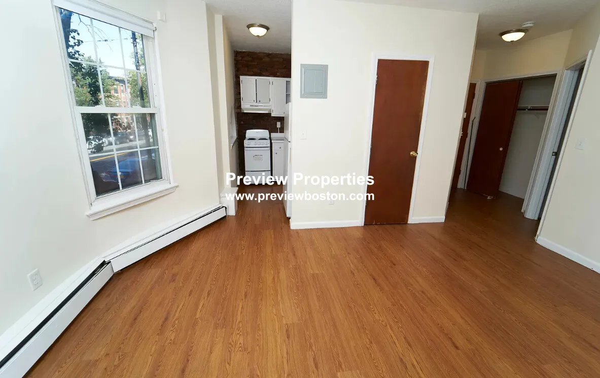 70 South Huntington Ave, Jamaica Plain