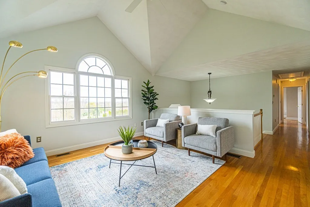 32 Waltham St, Woburn