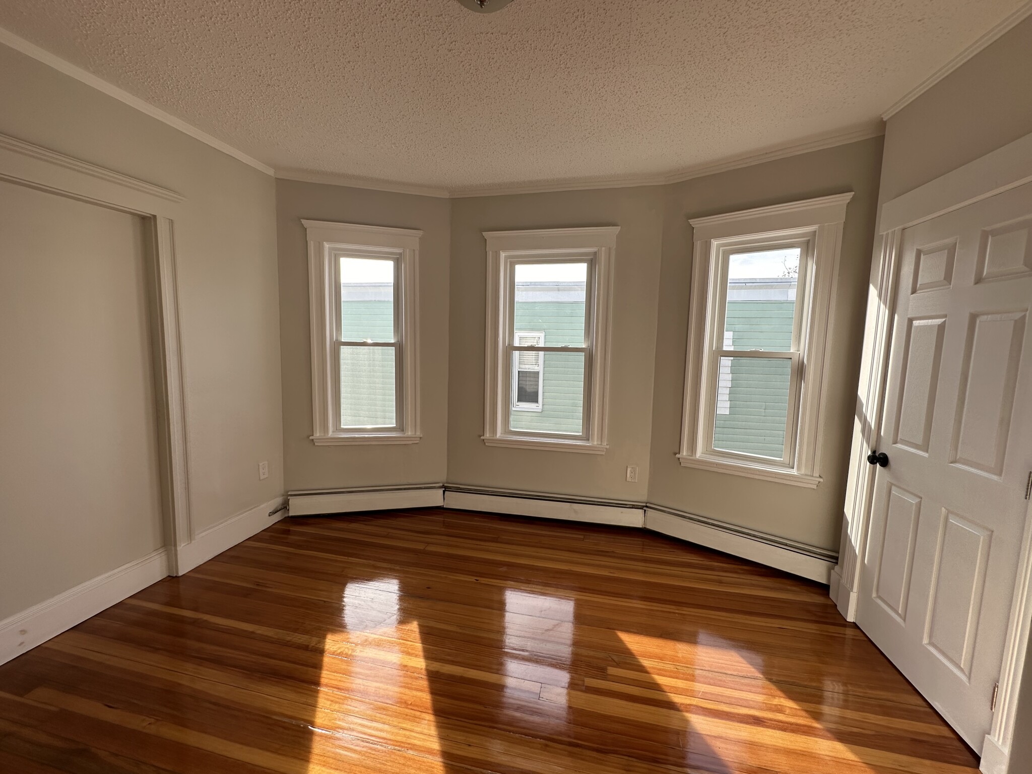 40 Temple St, Somerville