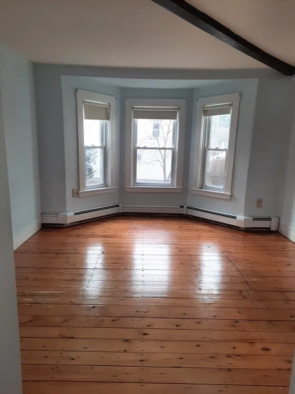 58 Main St, Marshfield