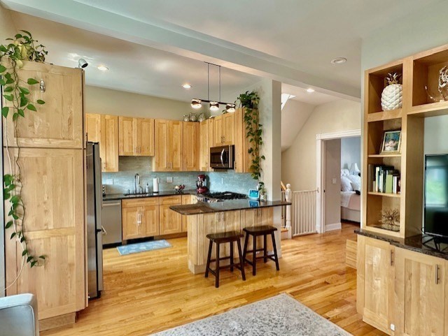 18 Park St, Charlestown