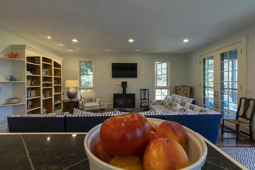 101 Associates Rd, Chapaquoit