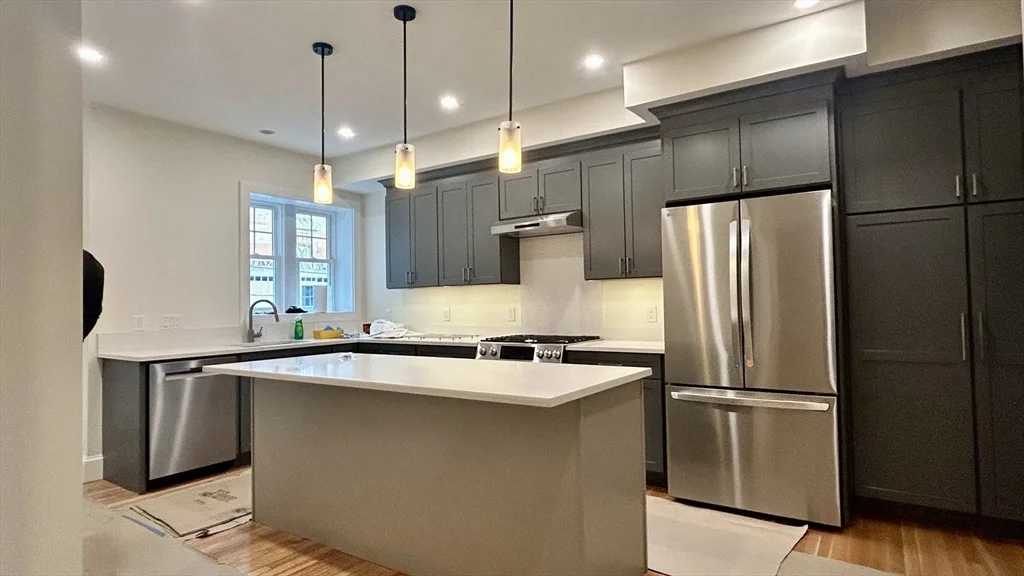 10 Dwight, Coolidge Corner