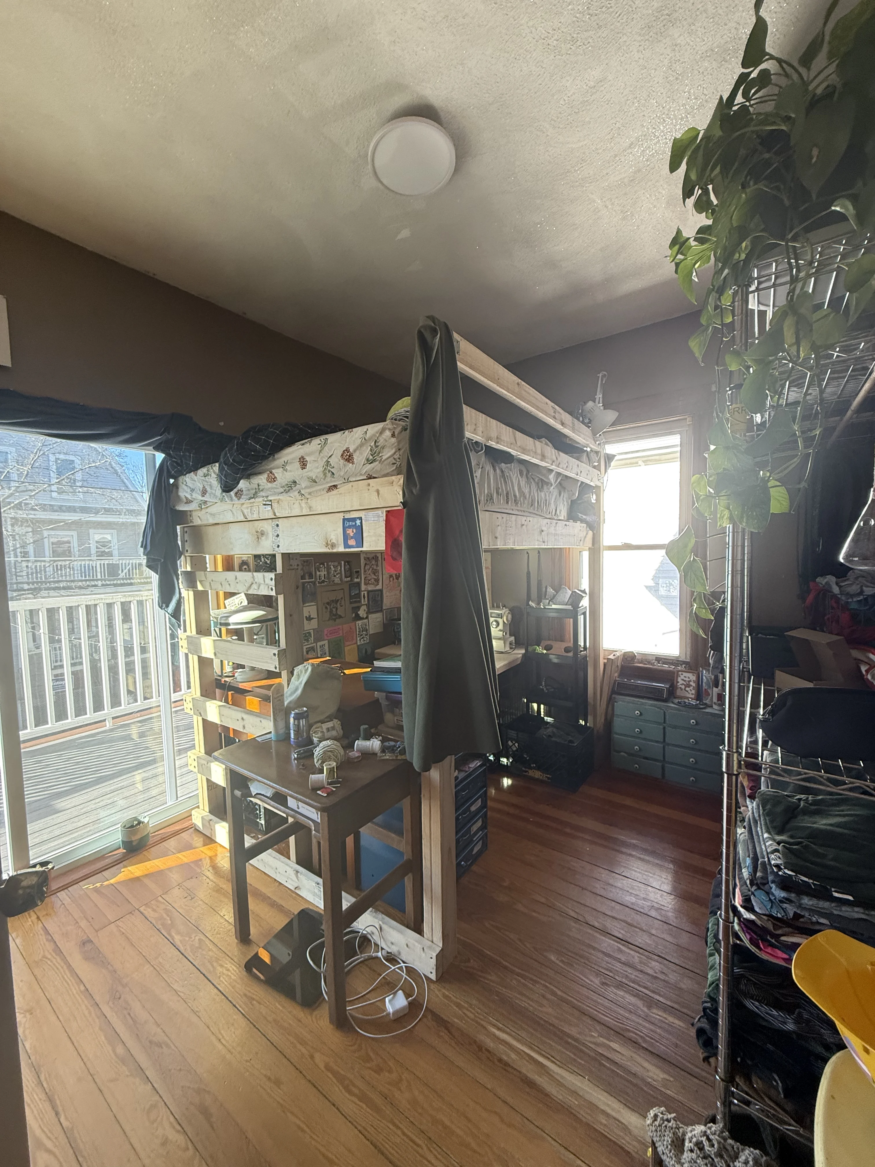 82 Bristol Rd, Medford