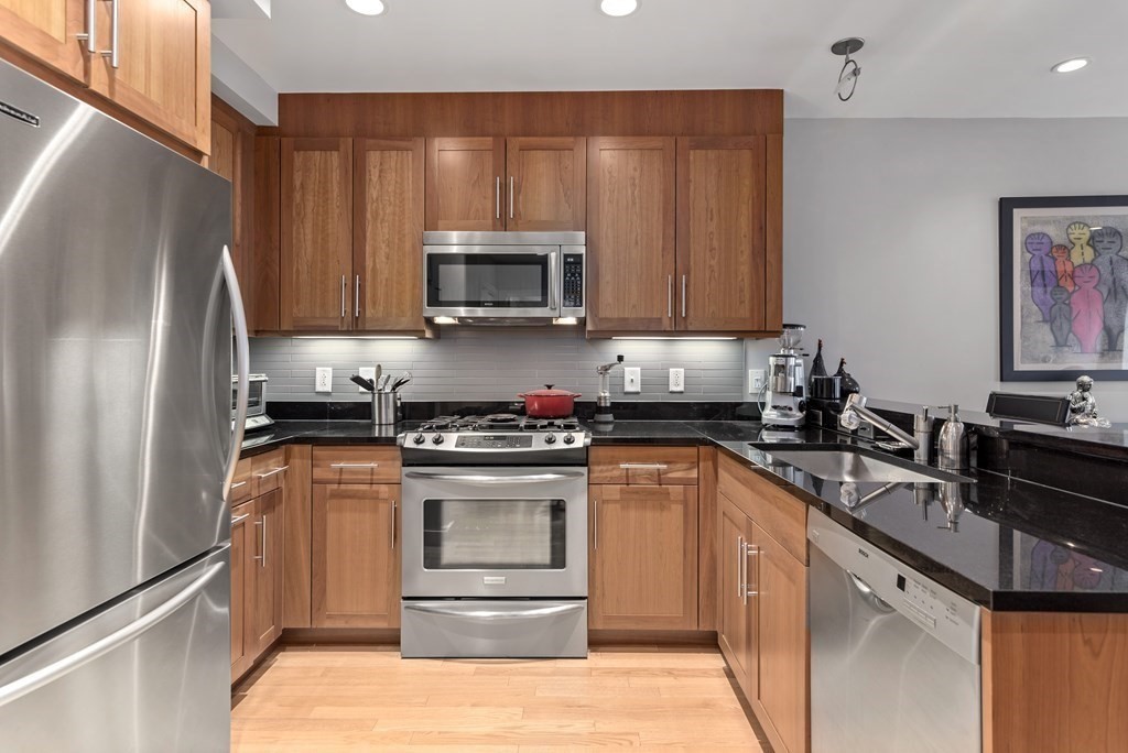 1 bed, 1 bath apartment for rent at 80 Broad St Unit 906, North End — photo 2 of 7