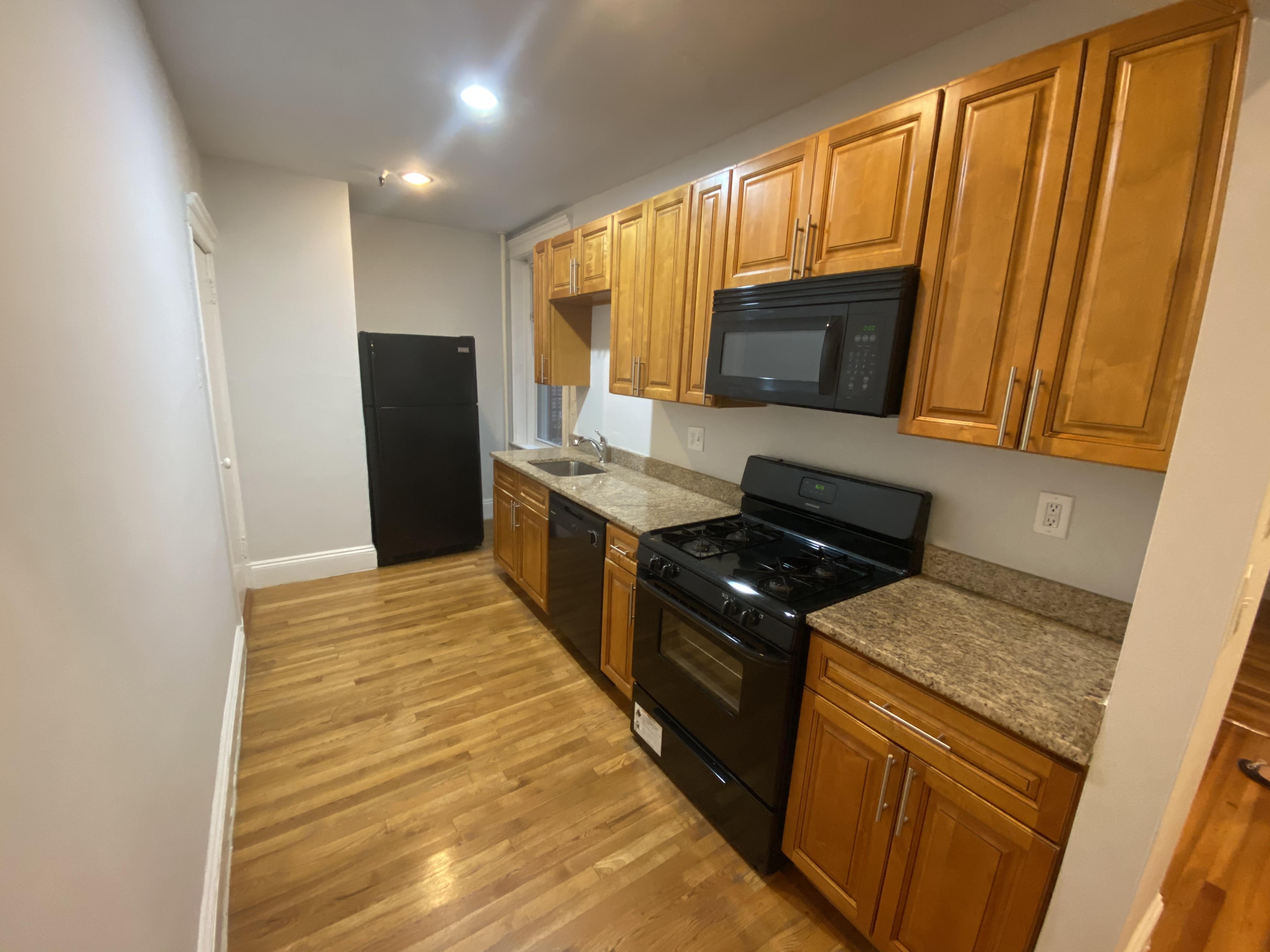 1 bed, 1 bath apartment for rent at 286 Chestnut Hill Ave Unit 09, Brighton — photo 5 of 12