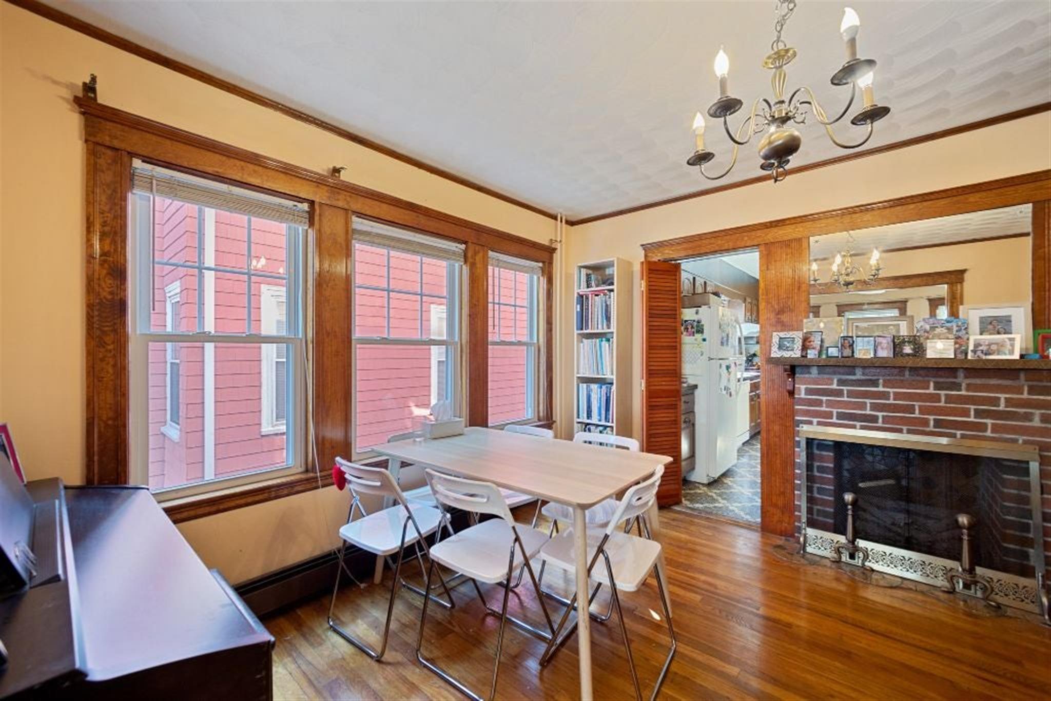 2.5 bed, 1 bath apartment for rent at 53 Sargent Ave Unit 53, Gilman Square — photo 4 of 9