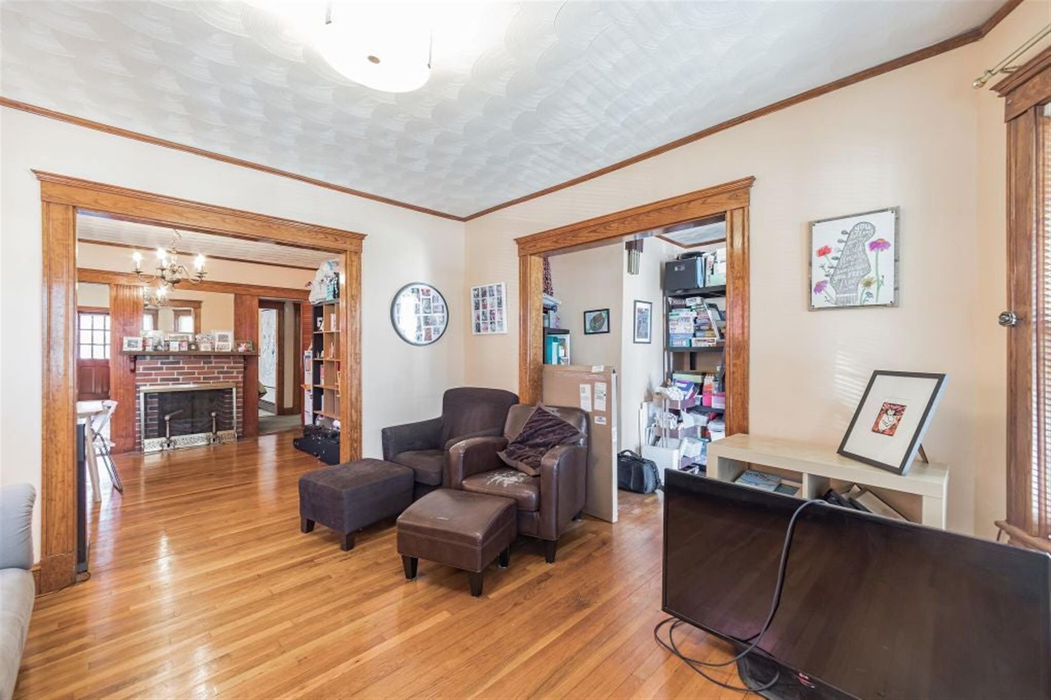 2.5 bed, 1 bath apartment for rent at 53 Sargent Ave Unit 53, Gilman Square — photo 3 of 9