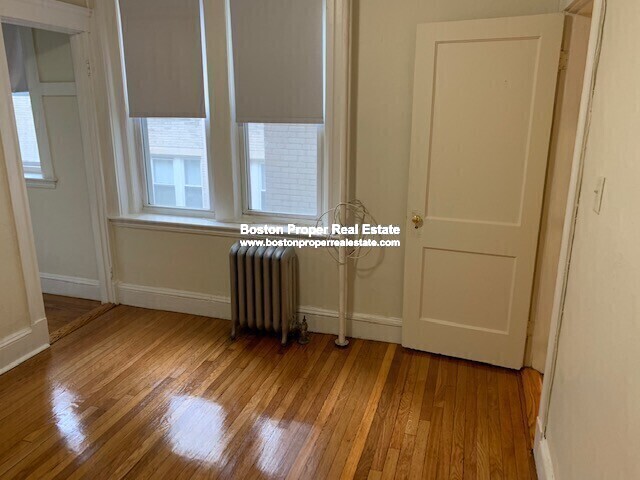 1175 Boylston St, Fenway