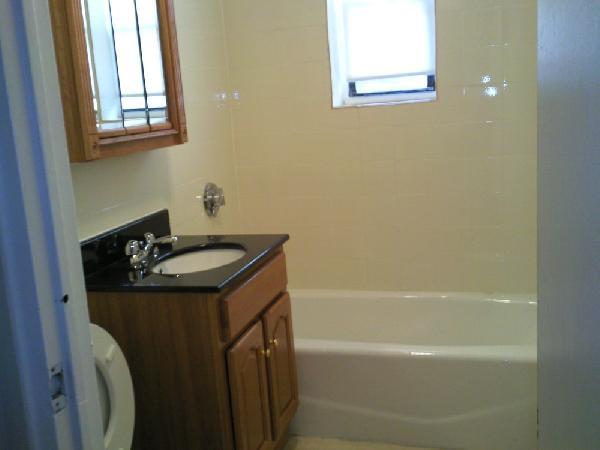 1 split bed, 1 bath apartment for rent at 2 President Ter Unit 2, Allston — photo 4 of 4