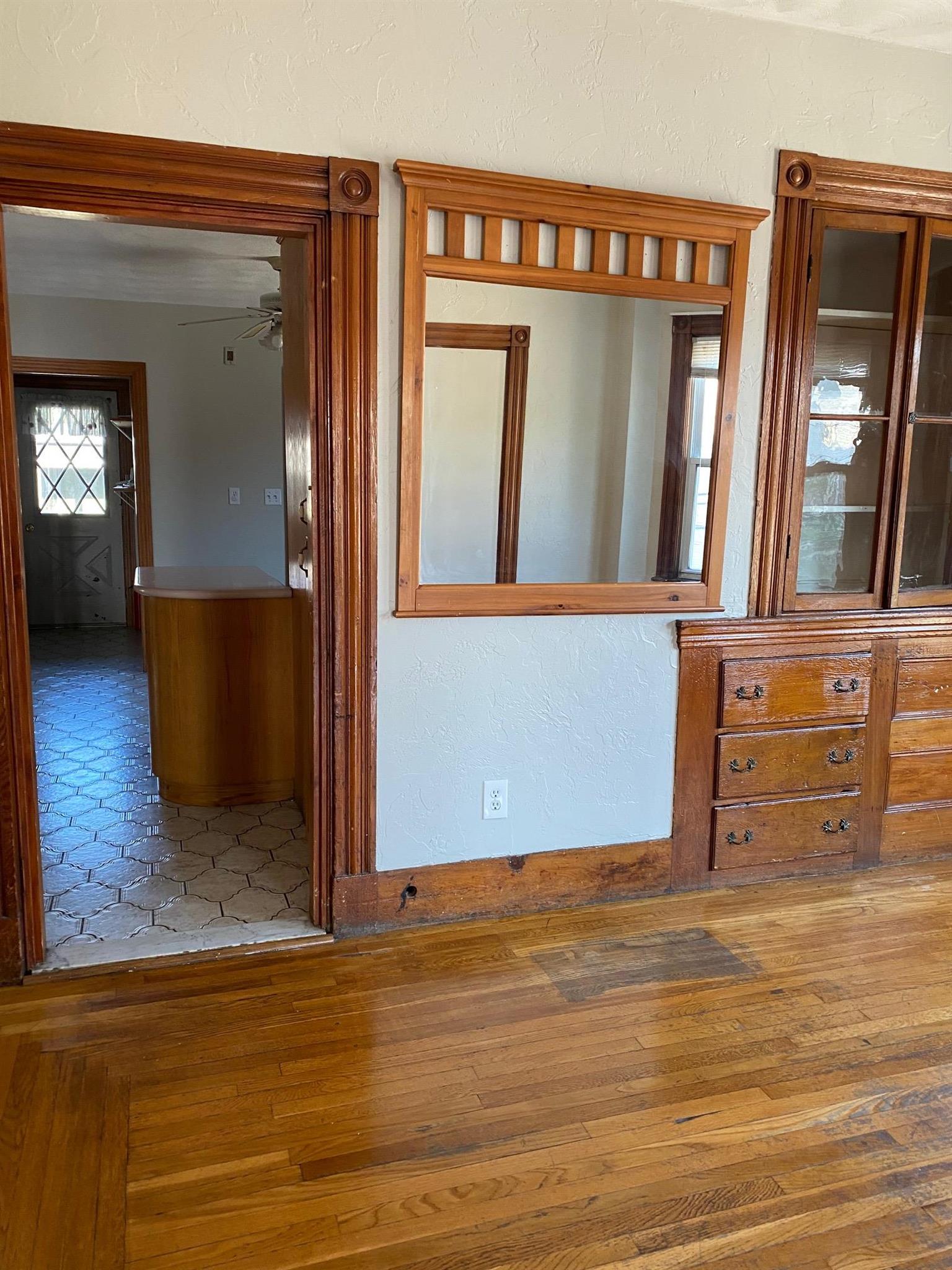 2.5 bed, 1 bath apartment for rent at 51 Mansfield St, Union Square — photo 7 of 10