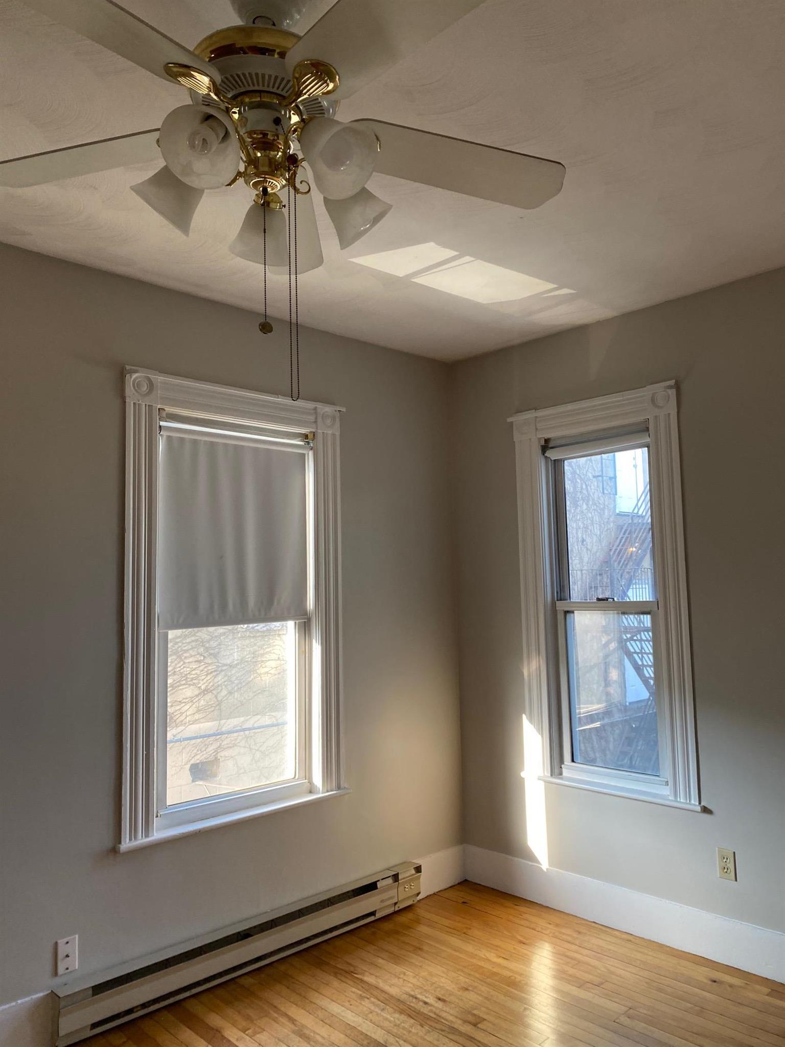 2.5 bed, 1 bath apartment for rent at 51 Mansfield St, Union Square — photo 10 of 10