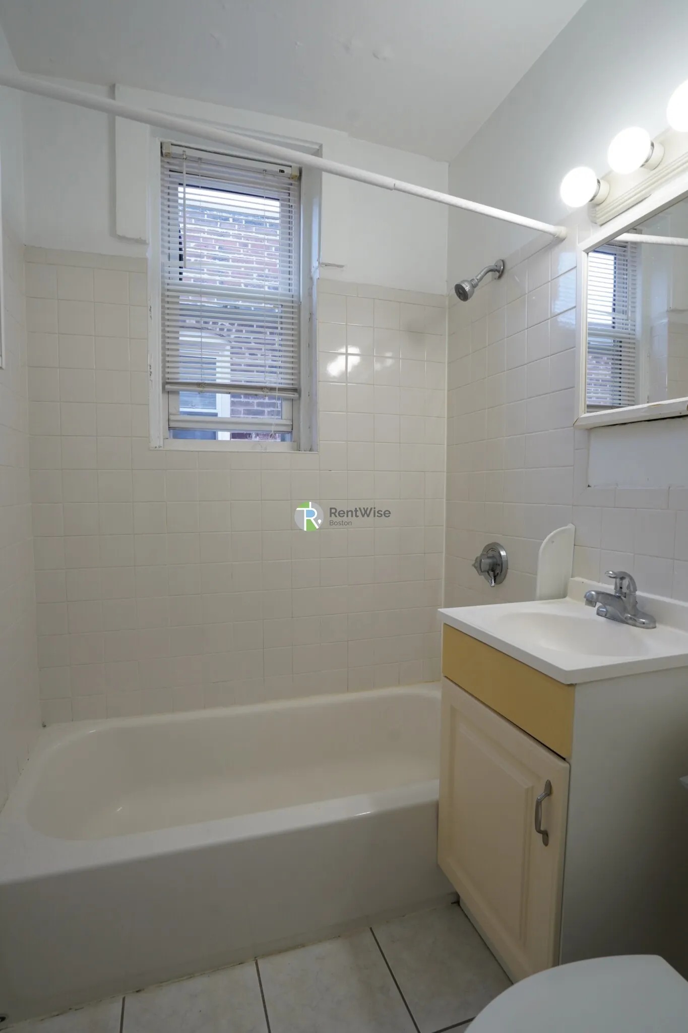 65 Brighton Ave, Allston