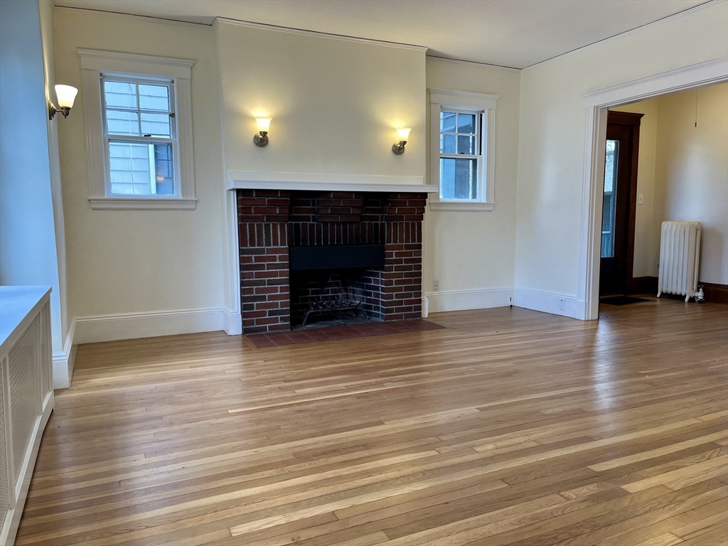 32 Goodrich Rd, Jamaica Plain