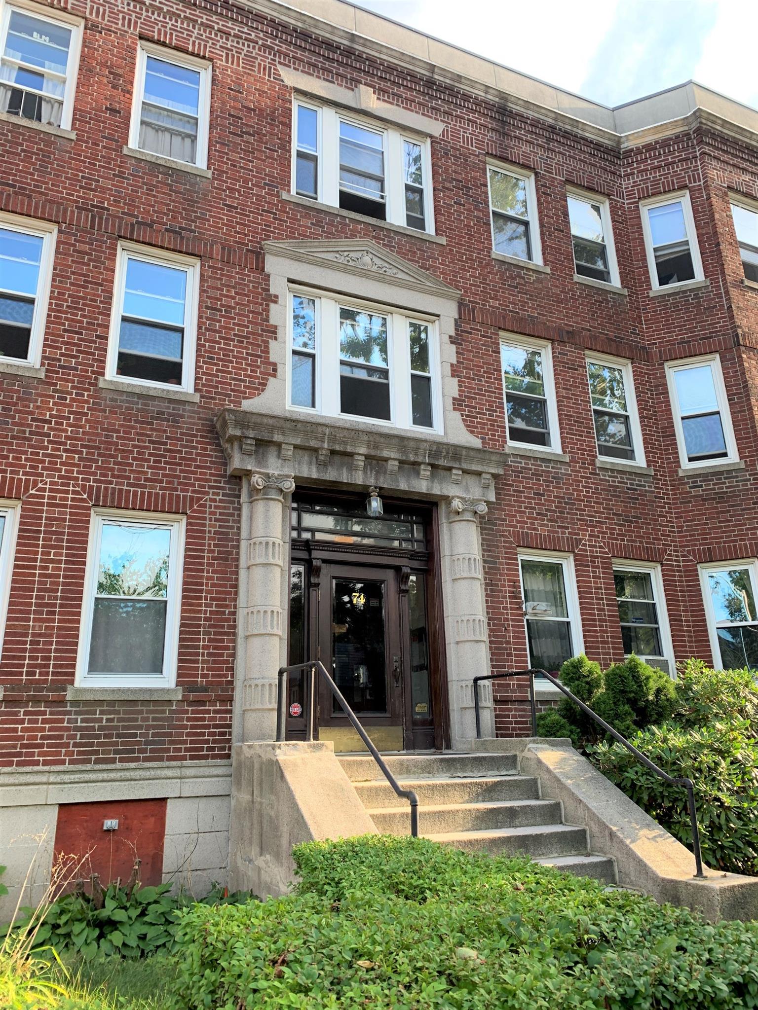 1 bed, 1 bath apartment for rent at 72 Kirkland St Unit 32, Harvard Square — photo 9 of 9