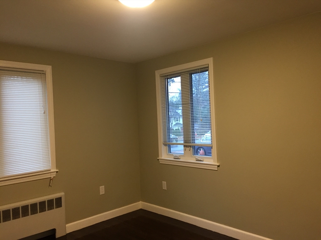 793 Dedham St, Newton