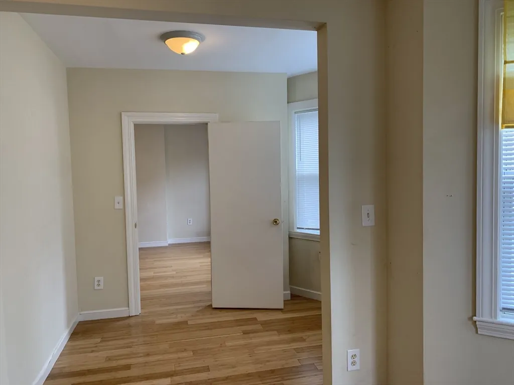 531 Cambridge St, East Cambridge