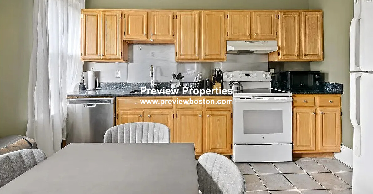 4-6 Haskell, Allston