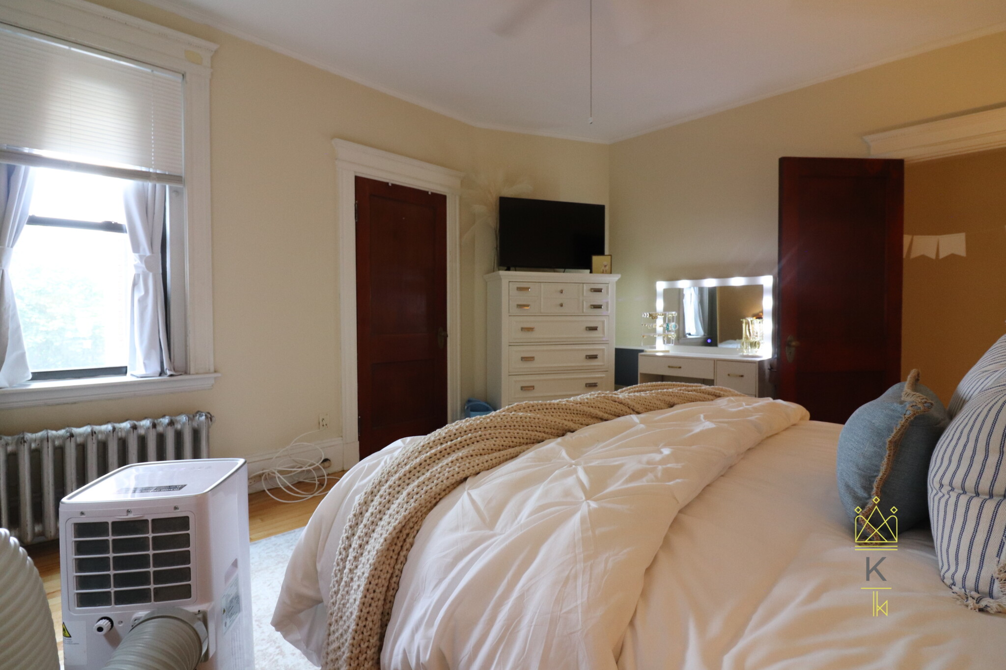 1100 Beacon St, Brookline