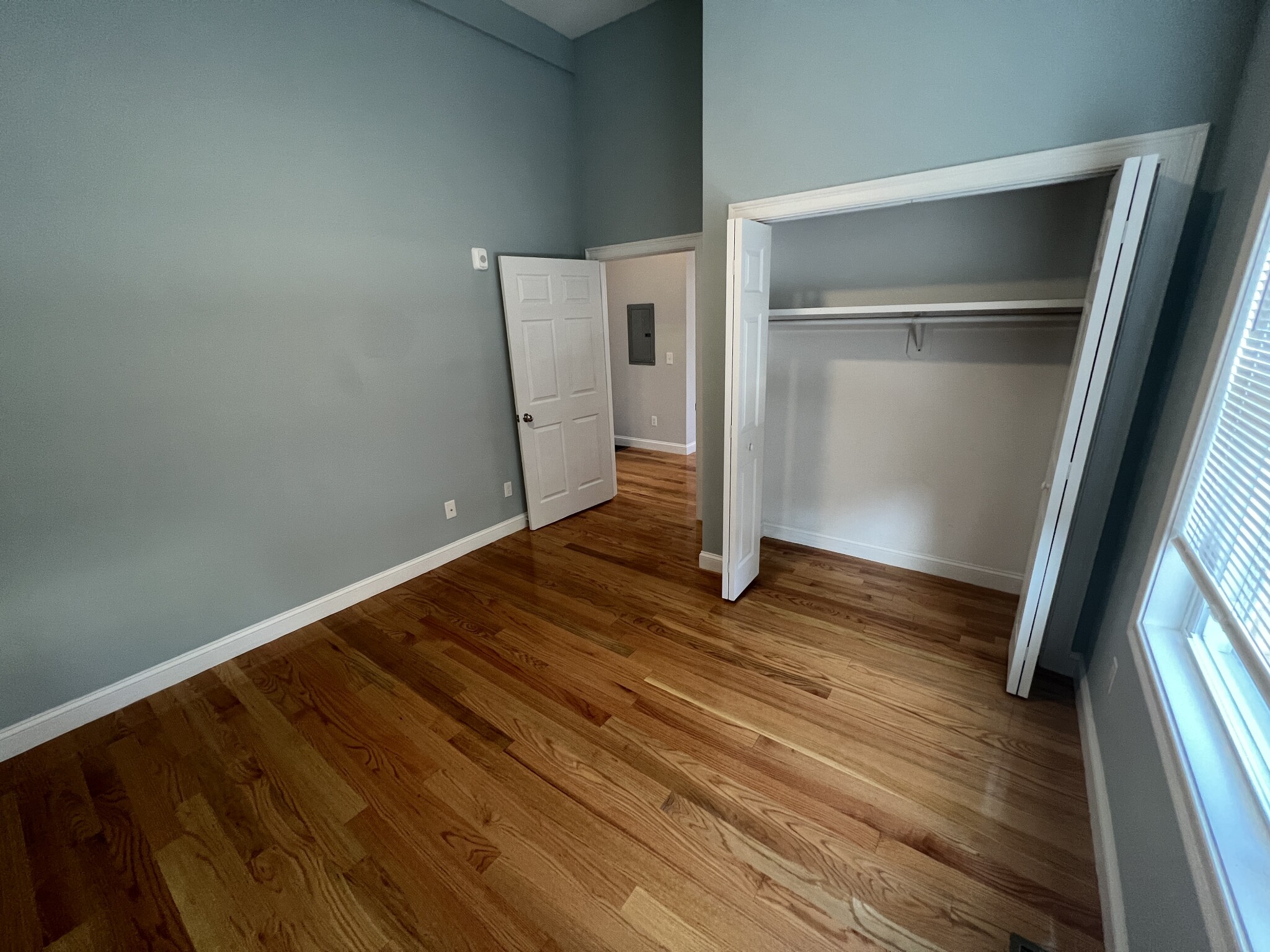 126 Cross St, East Somerville