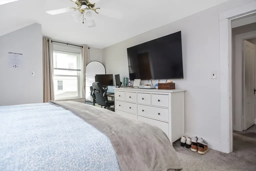 21 Cemetery St, Hopedale