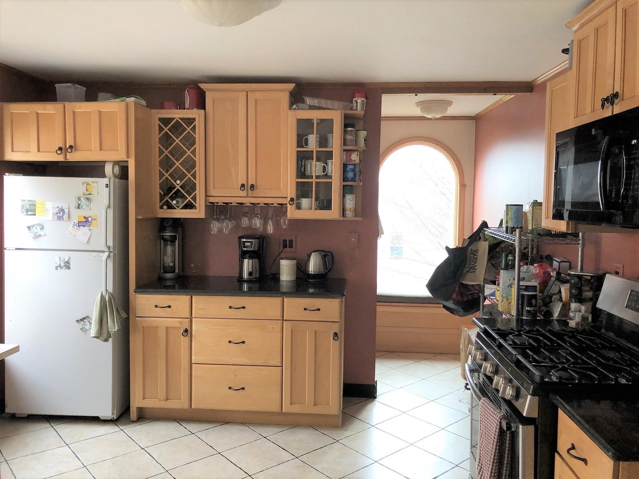 3 bed, 1 bath apartment for rent at 42 Electric Ave Unit Avenue, Davis Square — photo 8 of 12
