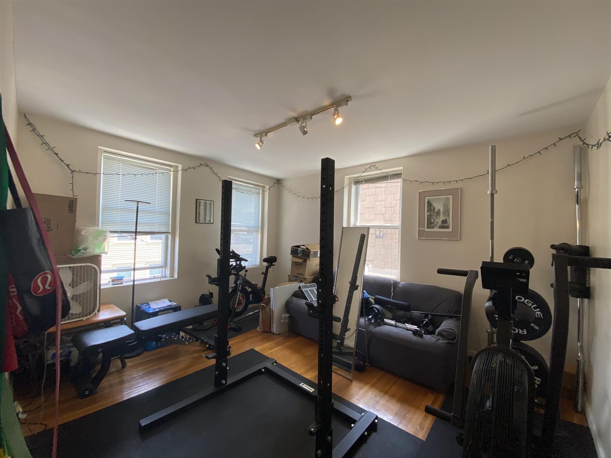 3 bed, 1 bath apartment for rent at 53 Kelly Rd Unit 3L, Central Square — photo 6 of 15