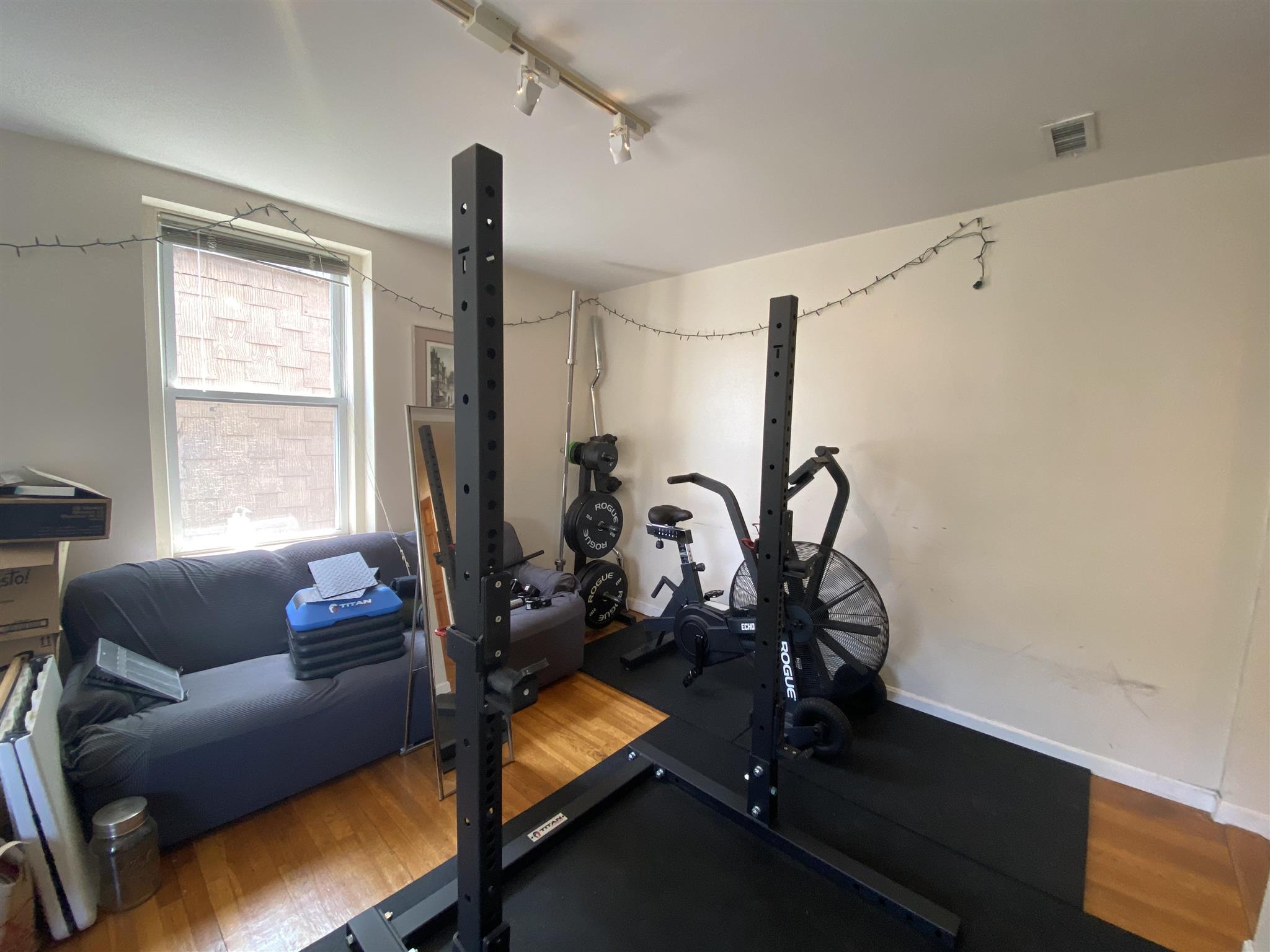 3 bed, 1 bath apartment for rent at 53 Kelly Rd Unit 3L, Central Square — photo 4 of 15