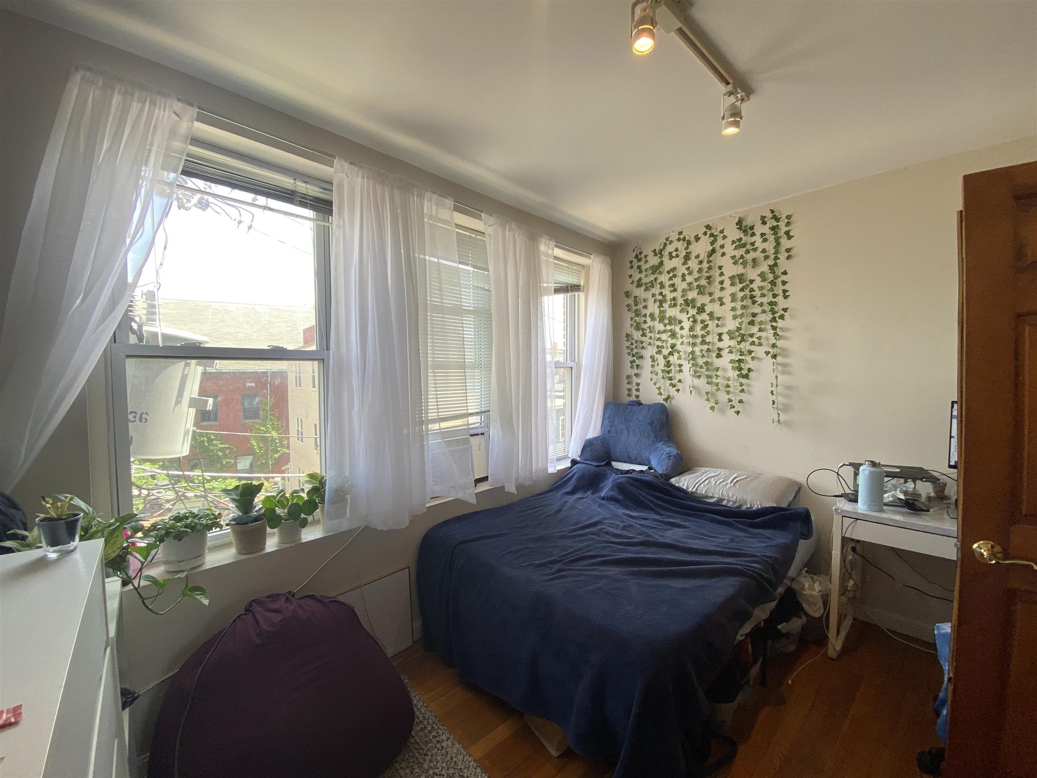3 bed, 1 bath apartment for rent at 53 Kelly Rd Unit 3L, Central Square — photo 7 of 15