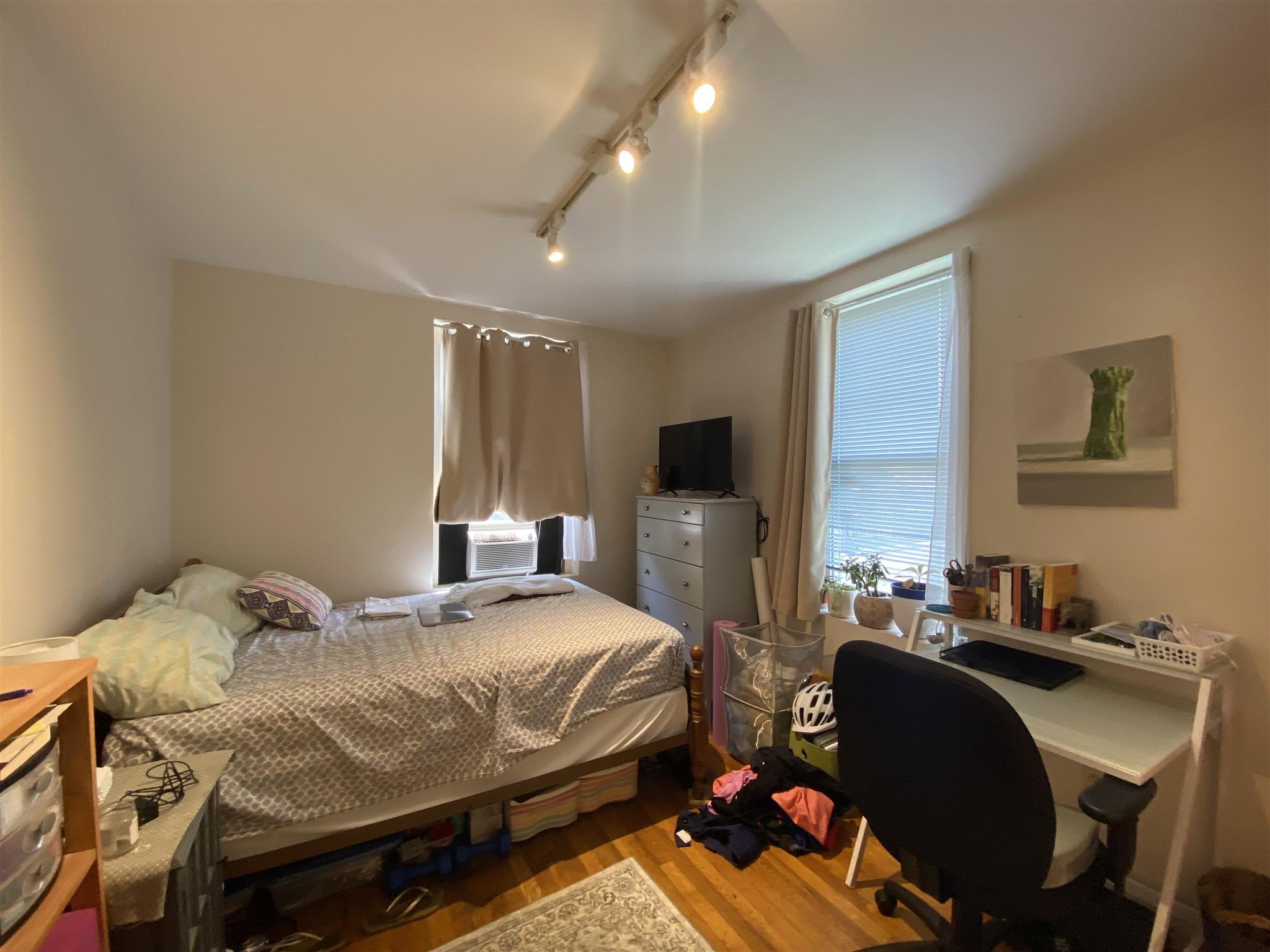 3 bed, 1 bath apartment for rent at 53 Kelly Rd Unit 3L, Central Square — photo 12 of 15