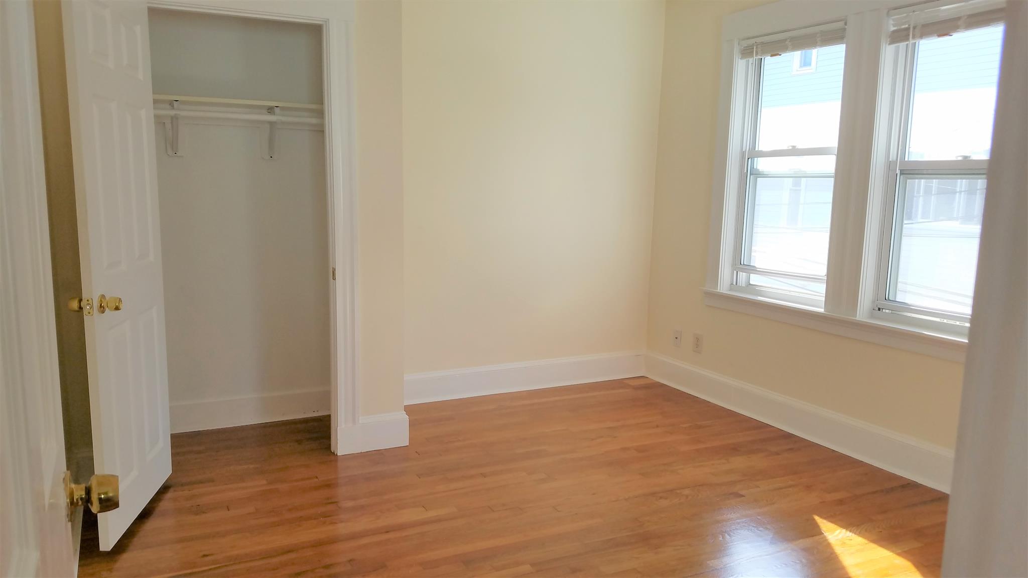 4 bed, 2 bath apartment for rent at 119 Albion St Unit 1, Davis Square — photo 2 of 7
