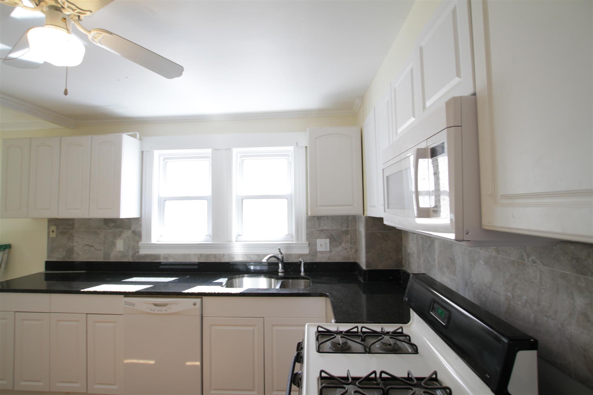 4 bed, 2 bath apartment for rent at 119 Albion St Unit 1, Davis Square — photo 1 of 7