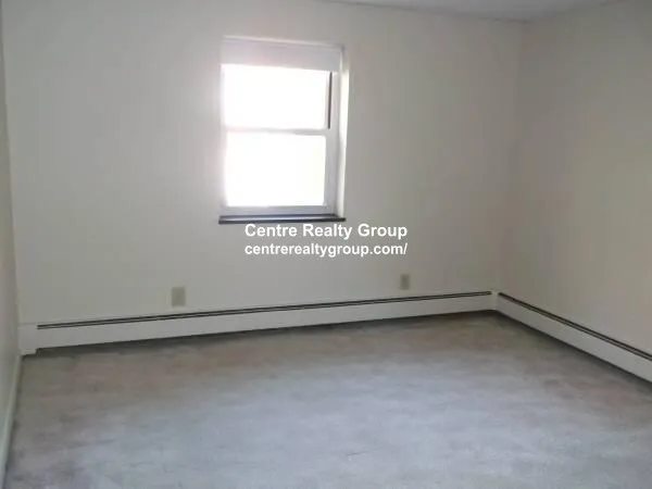 151 Concord St, Newton Lower Falls