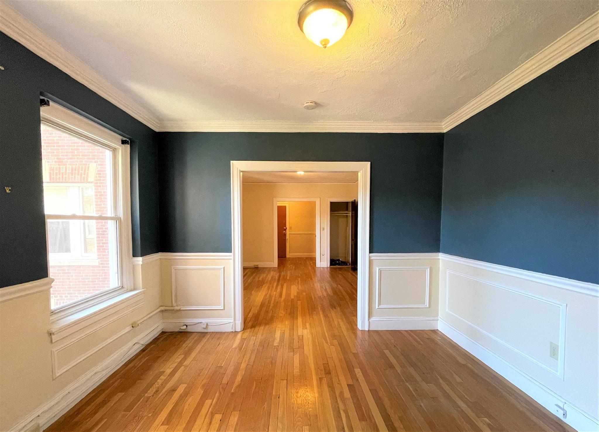 1.5 bed, 1 bath apartment for rent at 7 Craigie Cir Unit 33, Harvard Square — photo 3 of 12