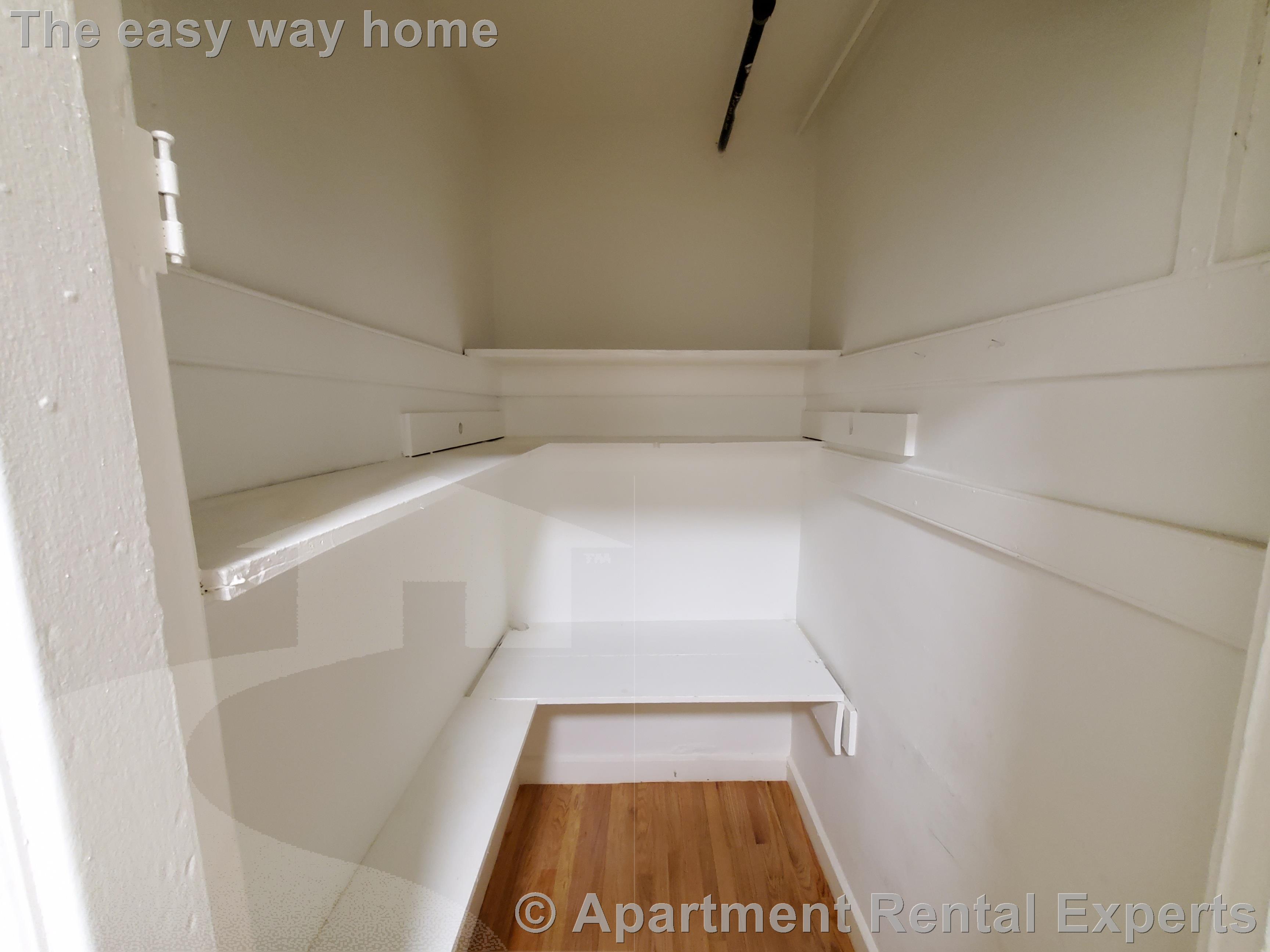 1010 Massachusetts Ave, Harvard Square