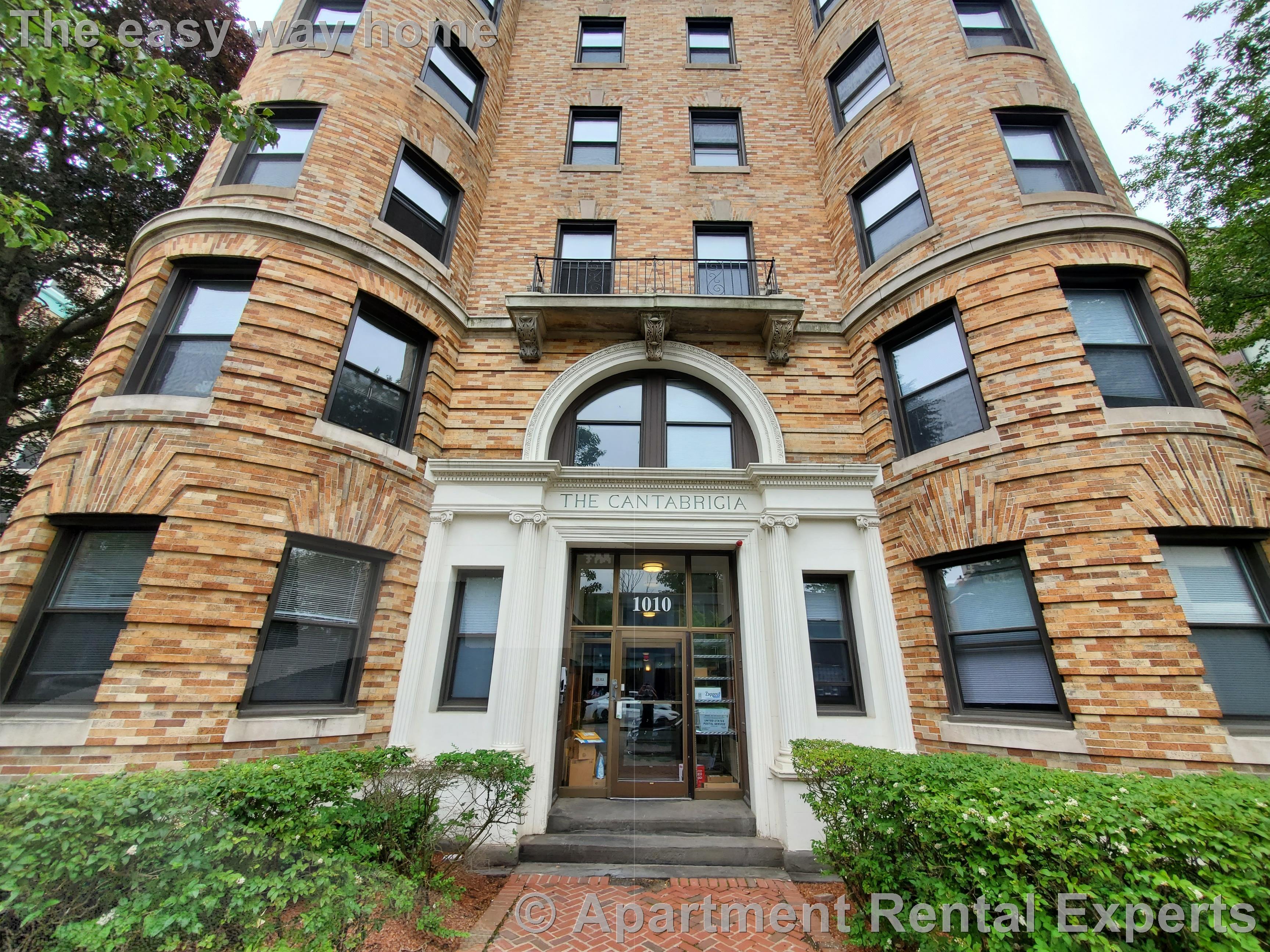 1010 Massachusetts Ave, Harvard Square