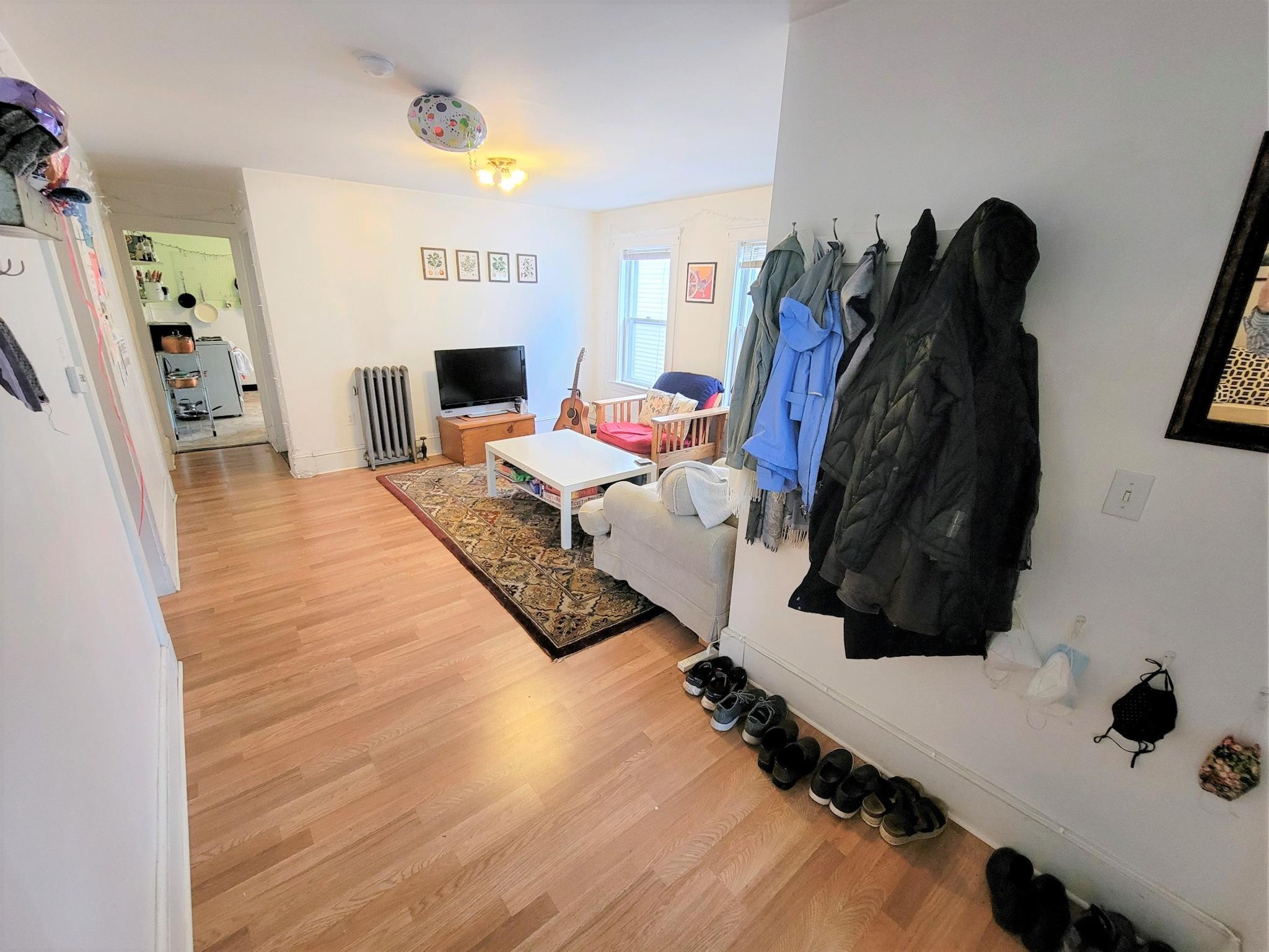 3 bed, 1 bath apartment for rent at 65 Winslow Ave Unit 2, Davis Square — photo 6 of 9