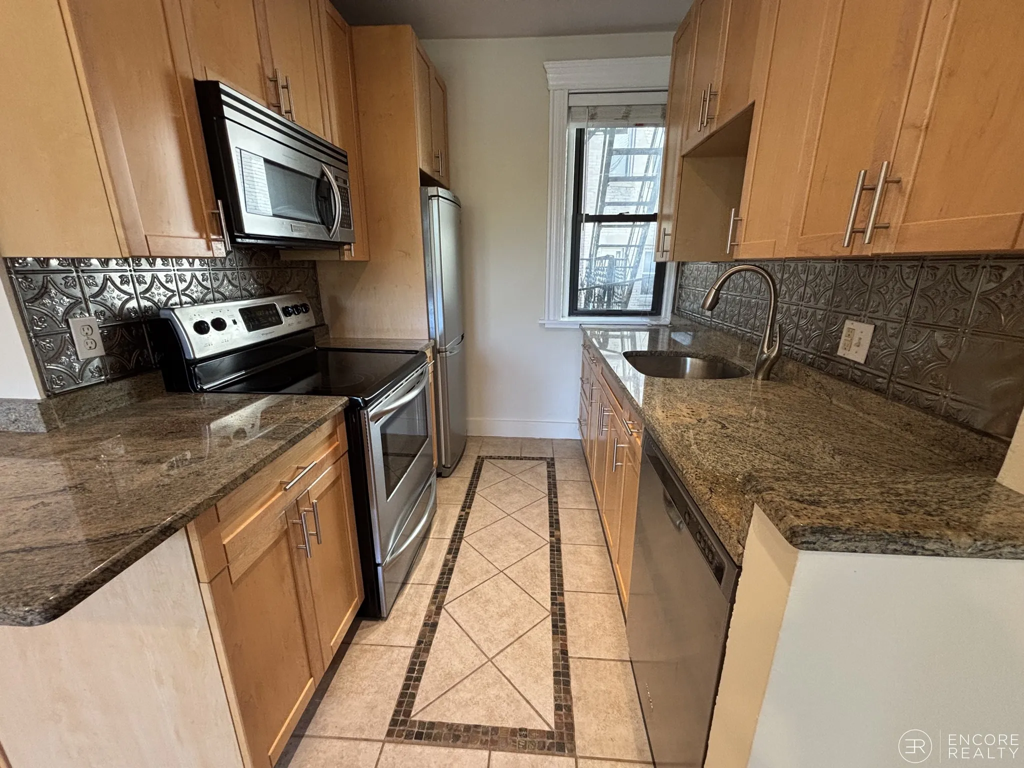 61 Park Dr, Fenway