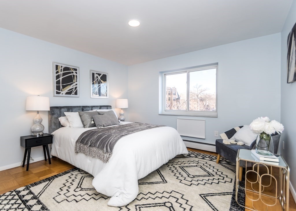 287 Harvard St, Mid-Cambridge