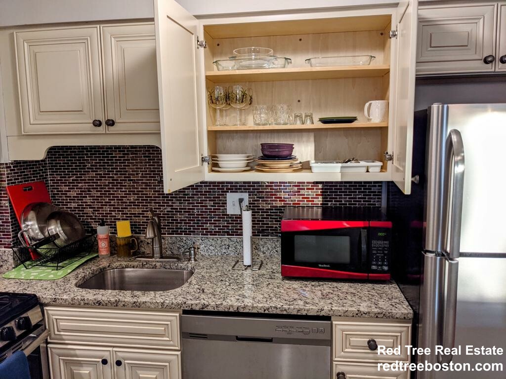 27 Bowdoin St, Beacon Hill