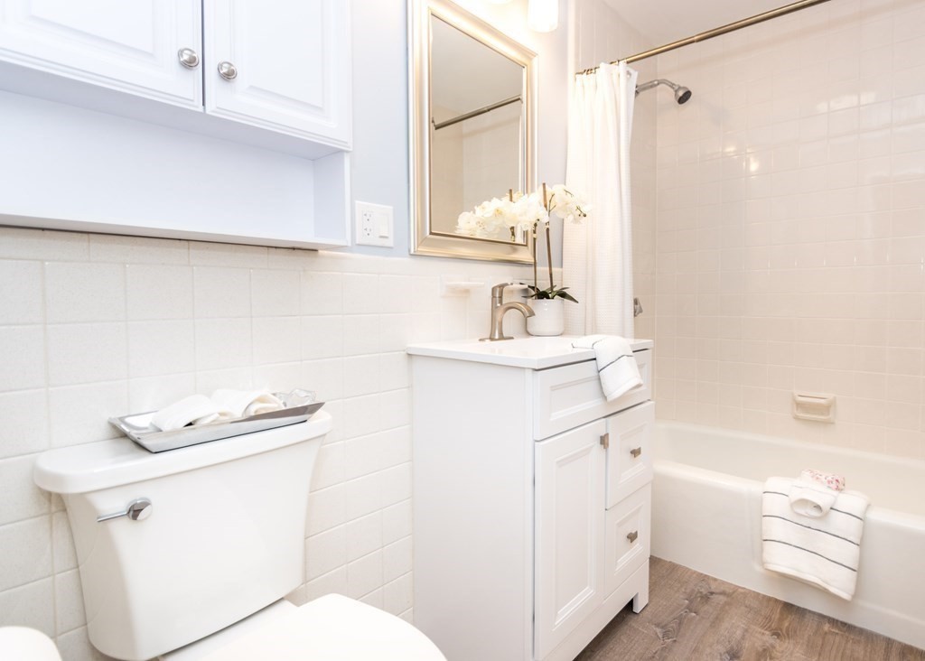 287 Harvard St, Mid-Cambridge