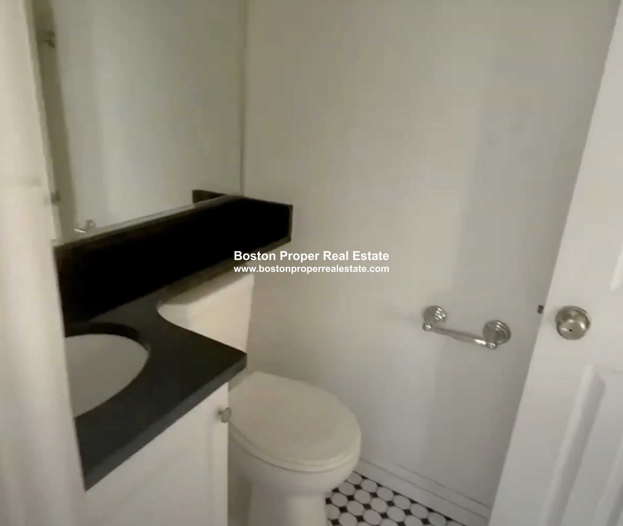 64 Hemenway St, Fenway