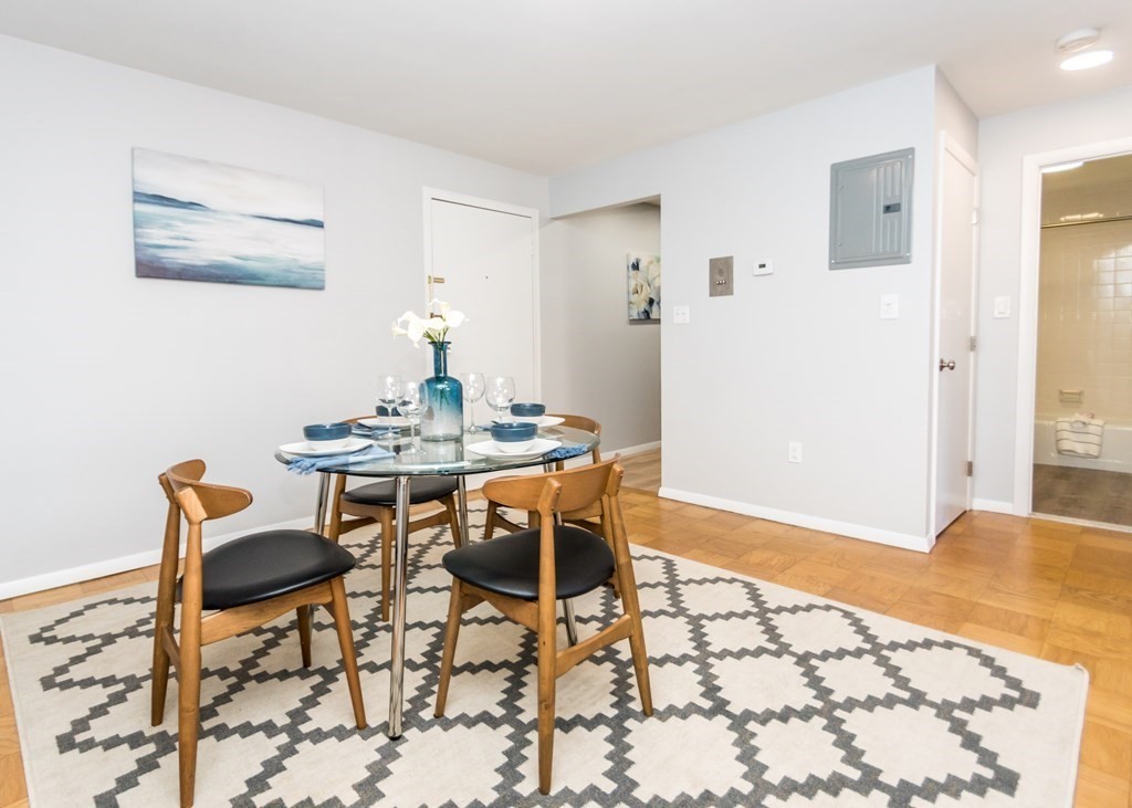 287 Harvard St, Mid-Cambridge