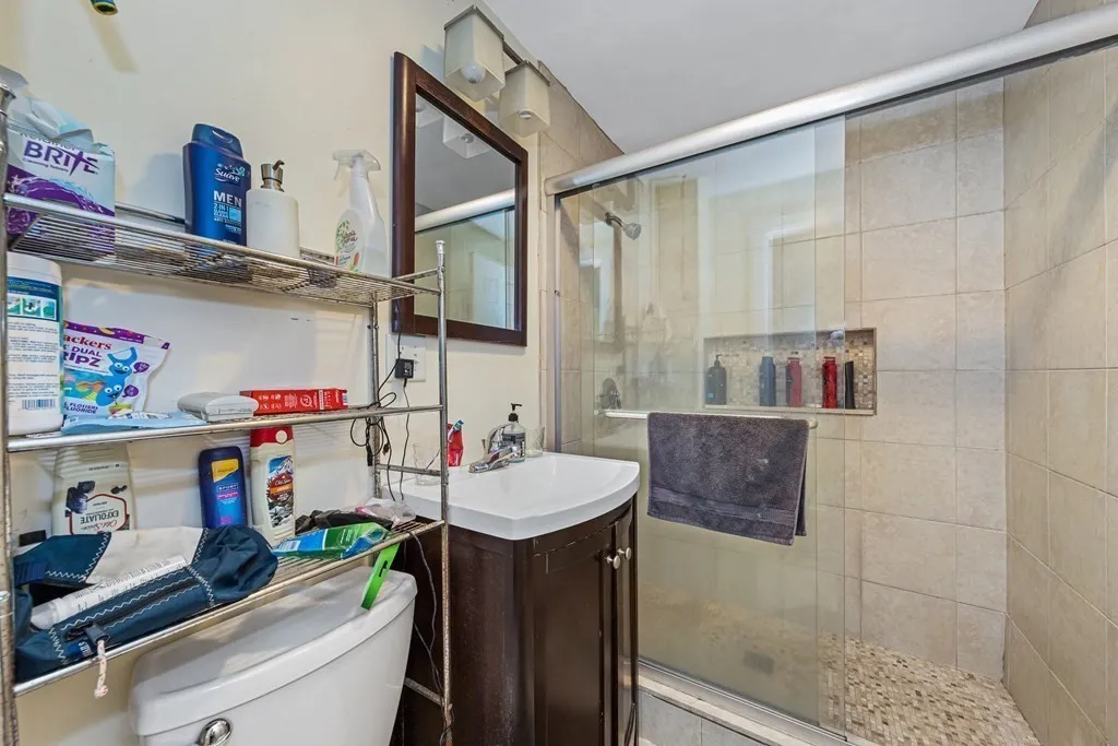 44 Hillside St, Mission Hill