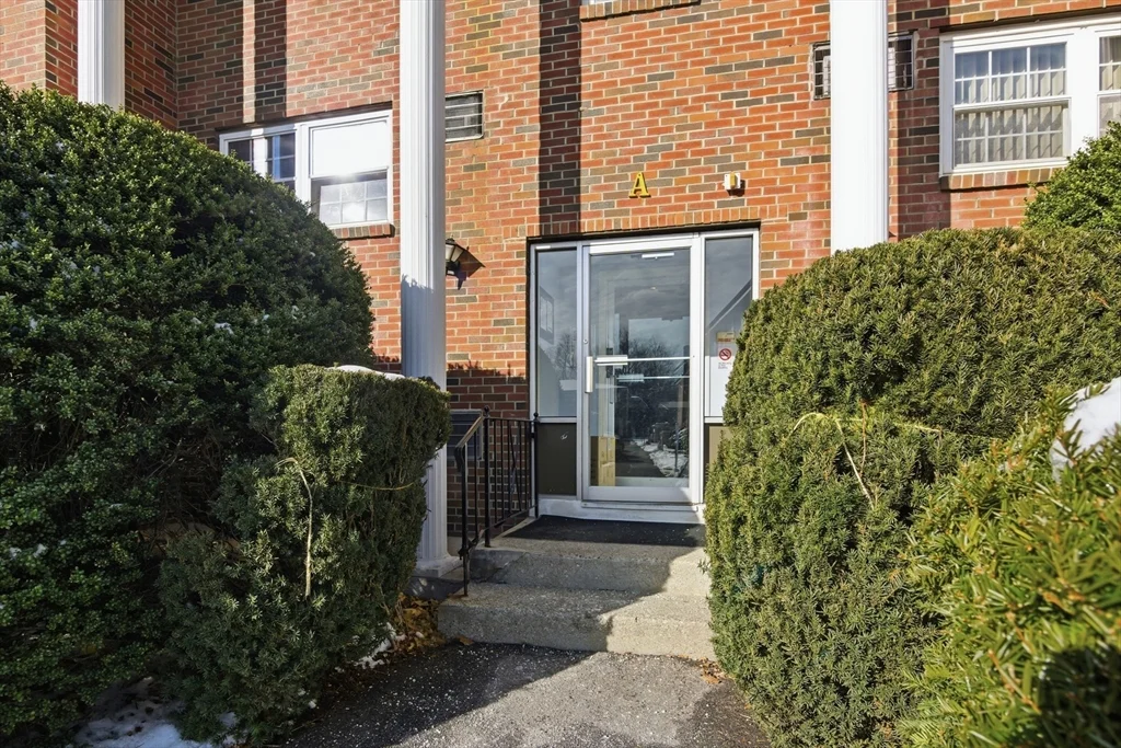 39 Pleasant St, Northborough