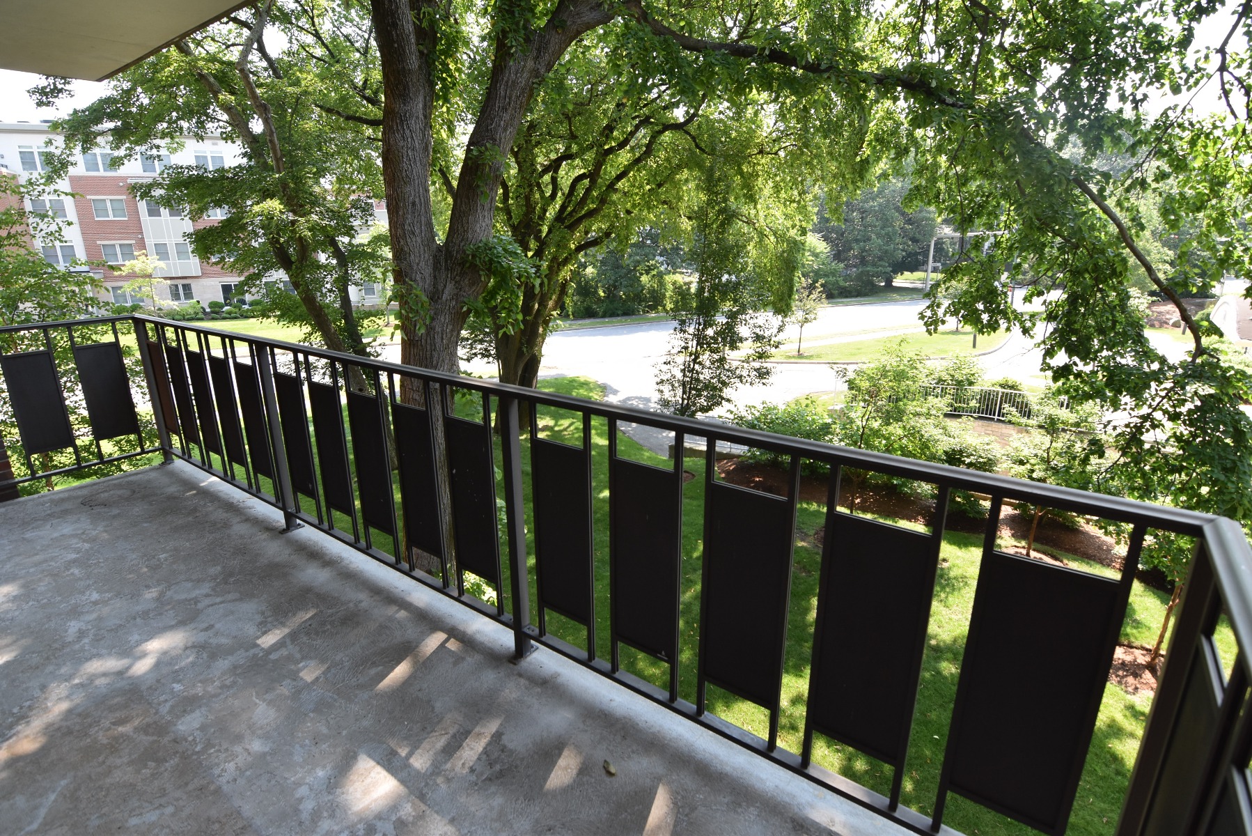 320 Hammond Pond Pkwy, Chestnut Hill