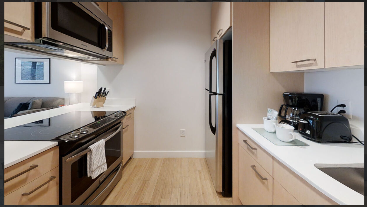 1085 Boylston St, Fenway