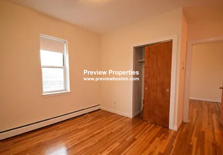 172 North Beacon St, Brighton